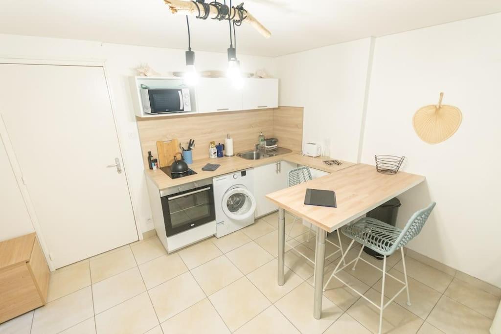 Retour De Plage - La Bonne Marienne - La Madeleine Angers Extérieur photo